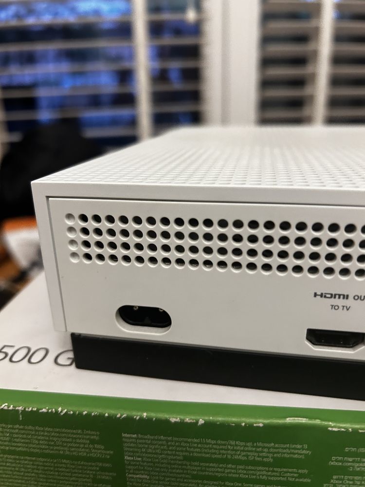 Xbox One S sprzedam i tyle
