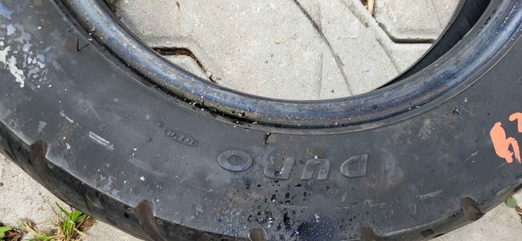 Opona nr b330 3.50-10 10 Duro do skutera
