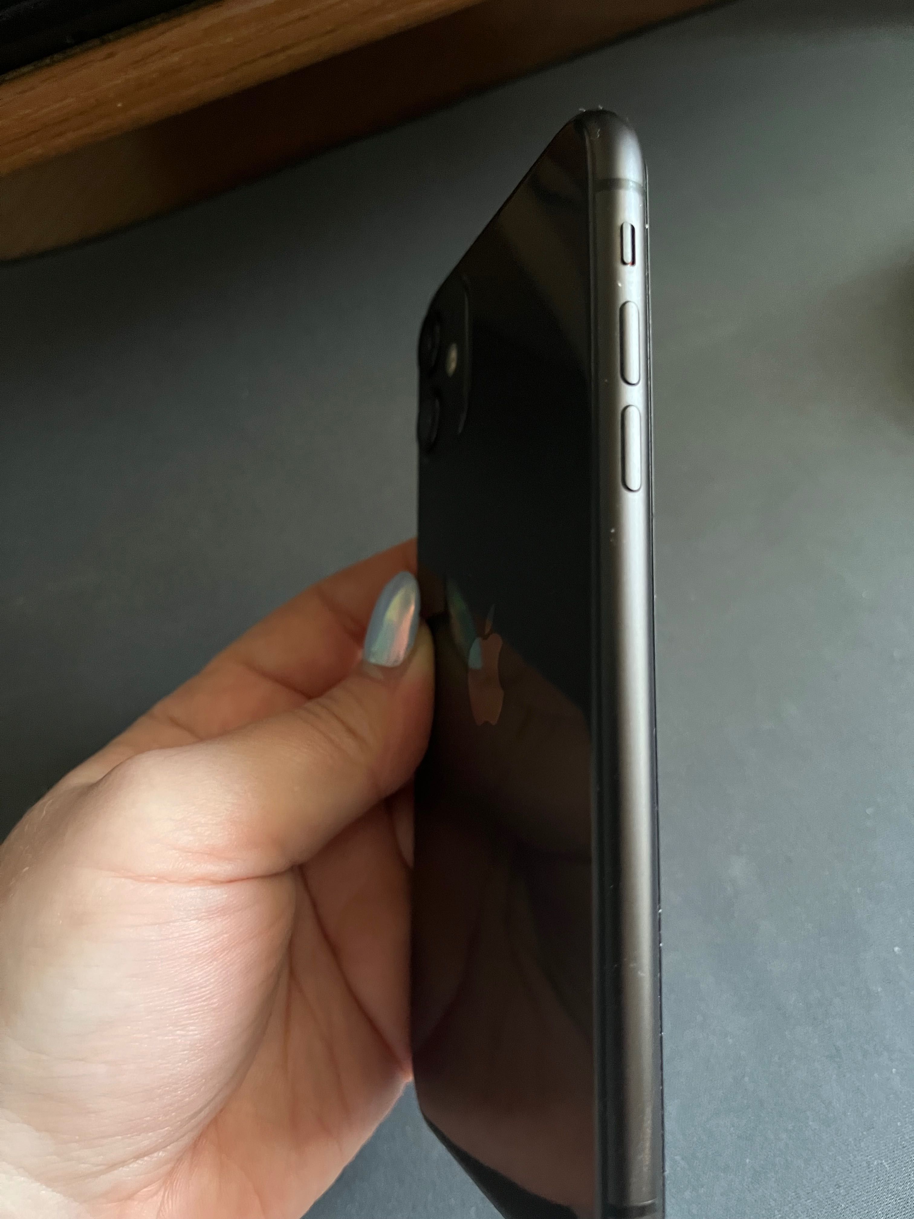 iPhone 11 у дуже гарному стані