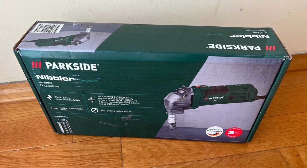 Elektryczne nożyce do cięcia blachy skokowe Parkside PMK 550 C2 550W