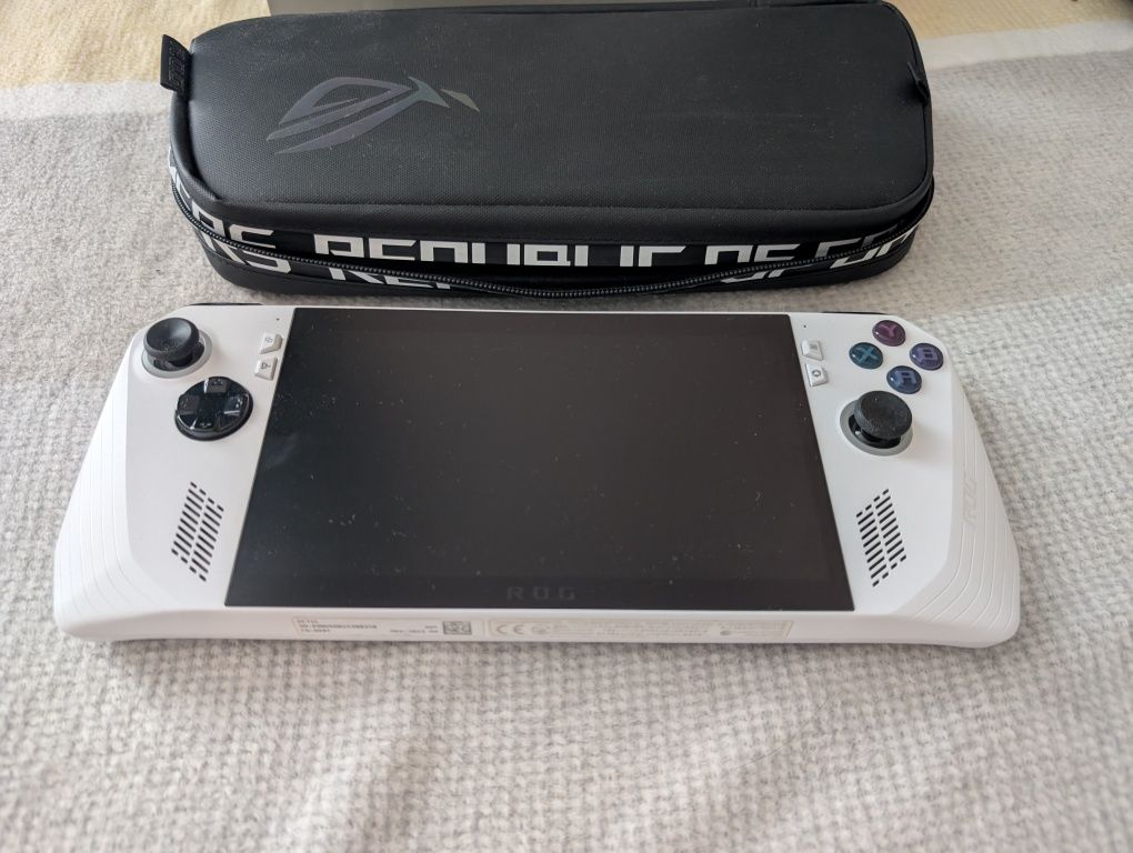 Konsola Asus Rog Ally Z1 Extreme 16/512GB