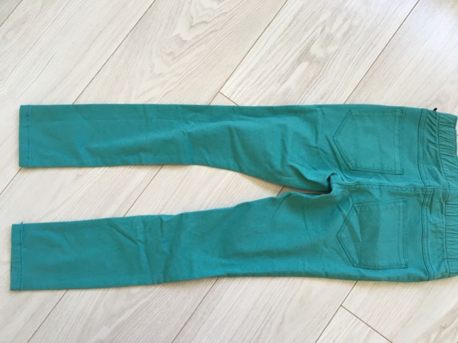 Next nowe spodnie jeansowe zielone rozmiar 8 lat 128