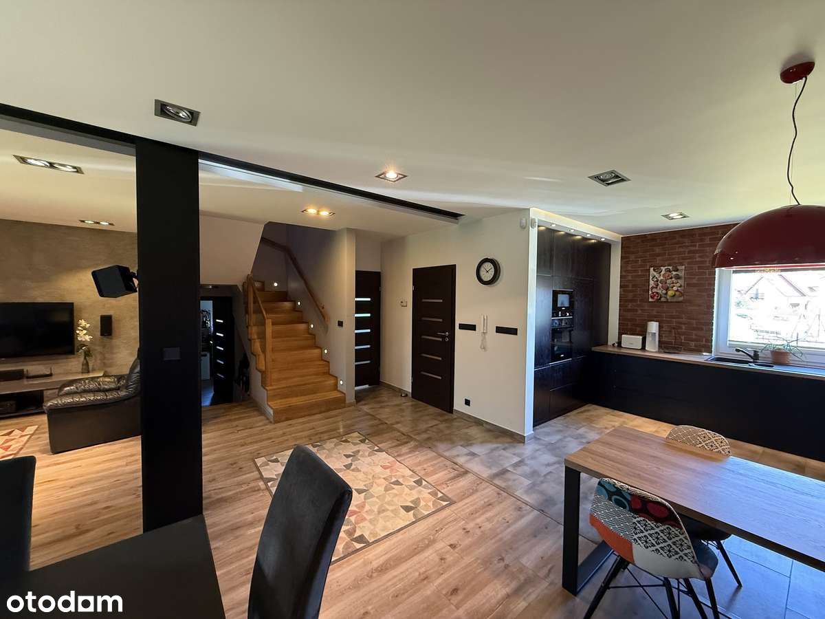 Zamienie gm. Lesznowola | Dom 161 m² | Fotowoltaika | Bezpośrednio
