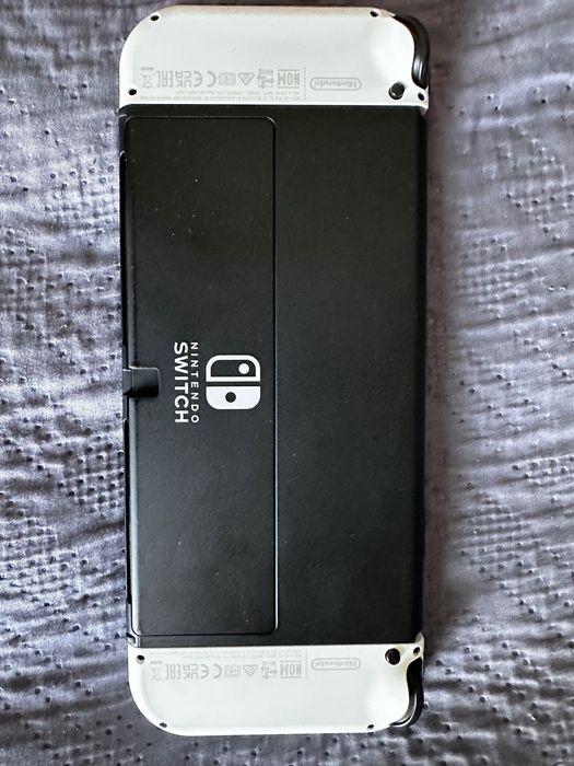 Konsole Nintendo Switch OLED 64GB