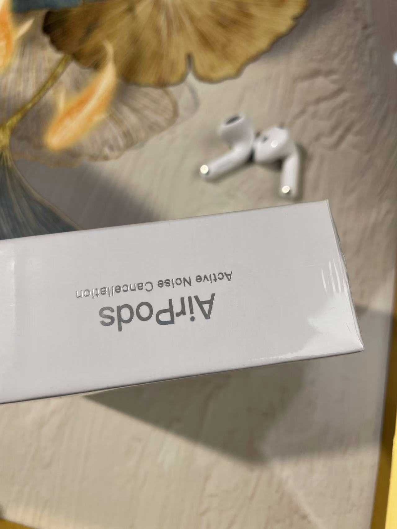 Słuchawki douszne APPLE AirPods 4 ANC