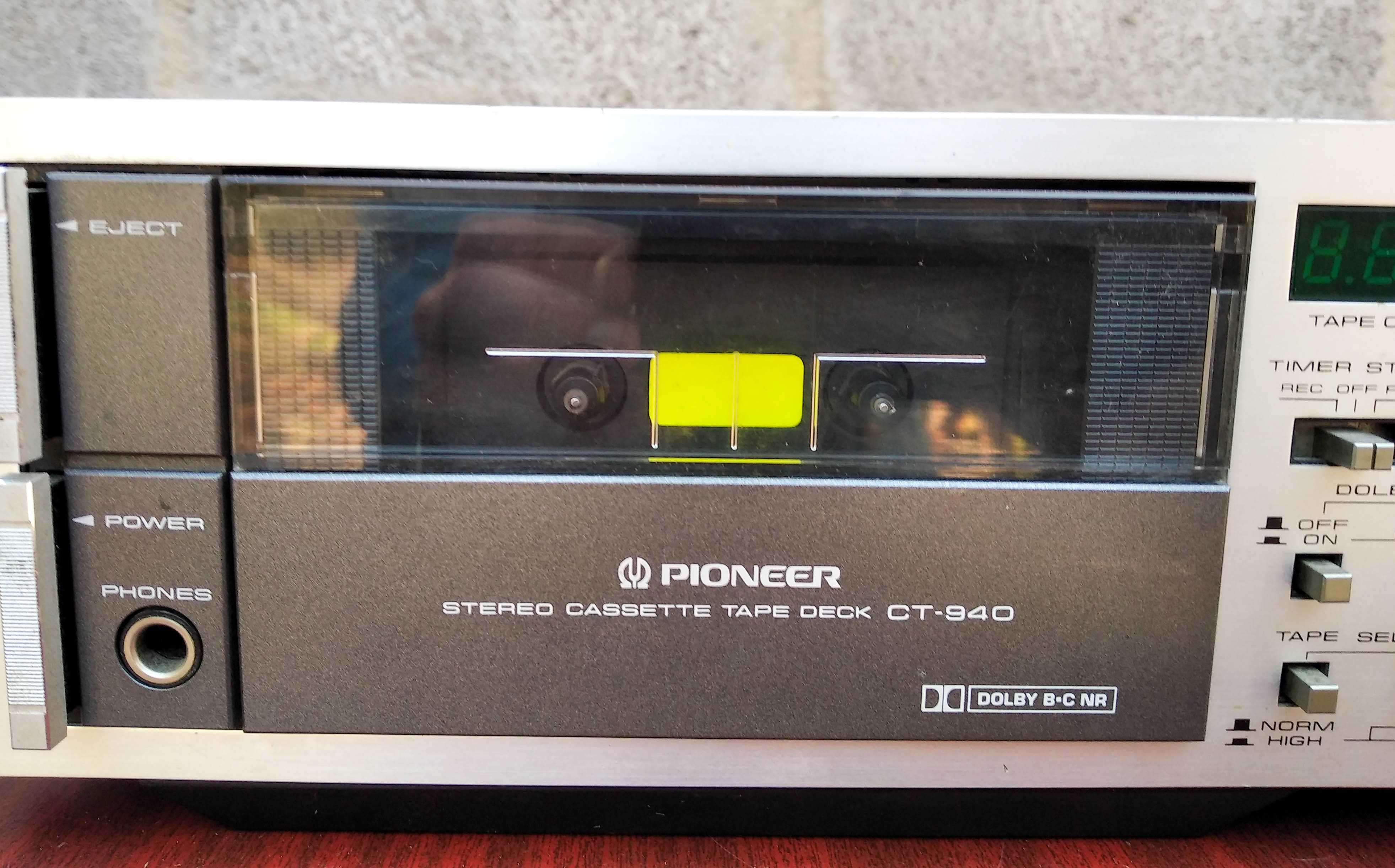Кассетная стереодека Pioneer CT-940