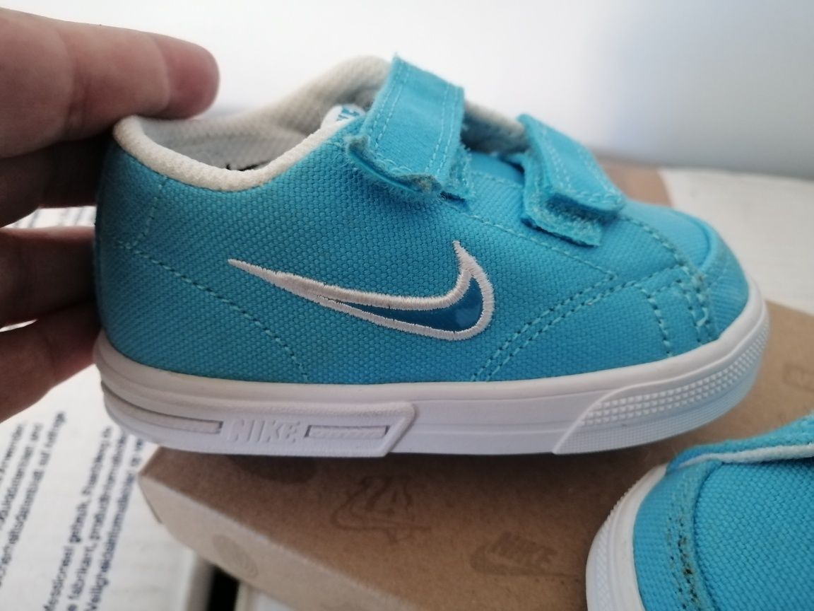 Sapatilhas Nike azuis