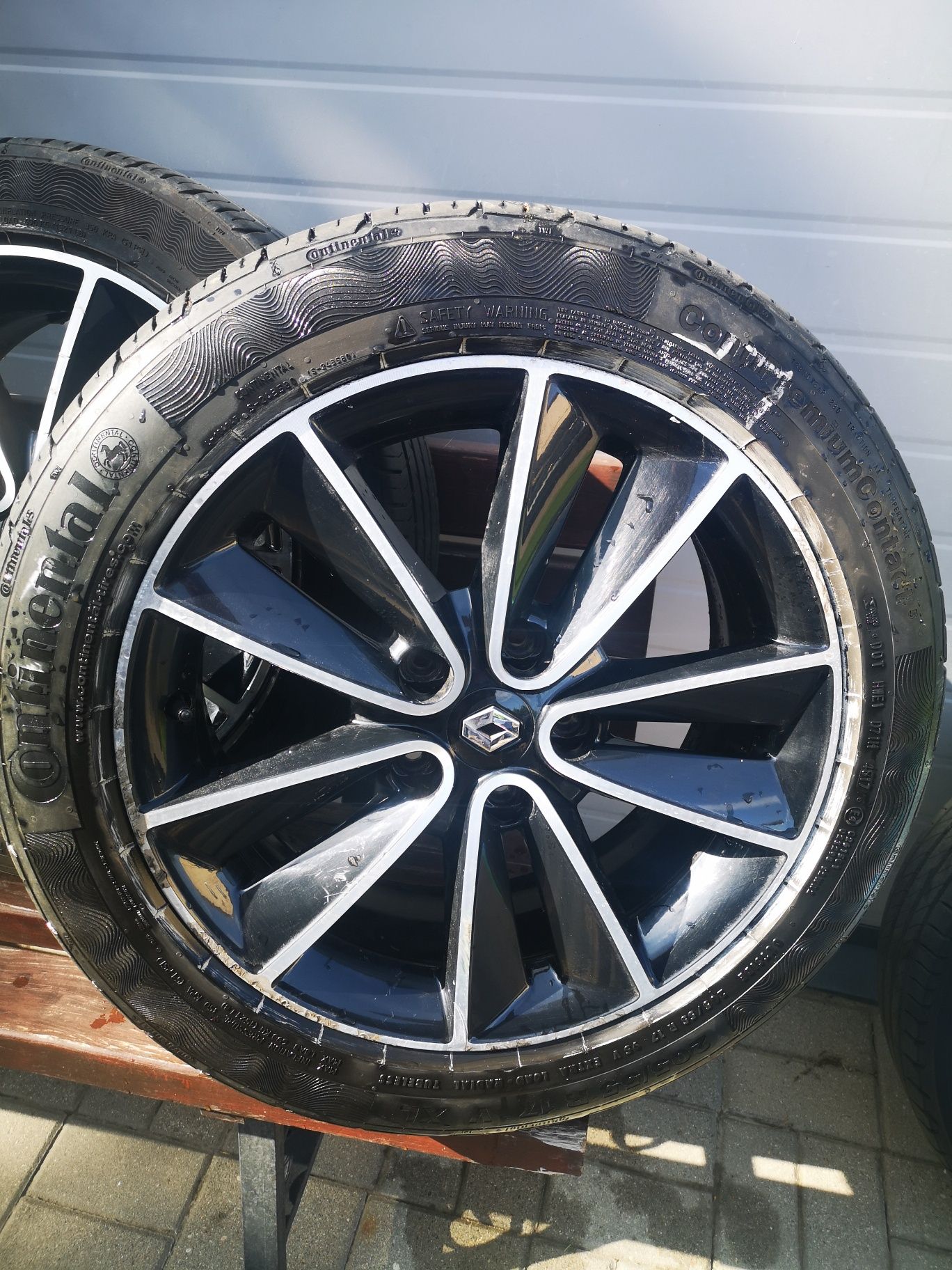 Felgi 17 z oponami Renault