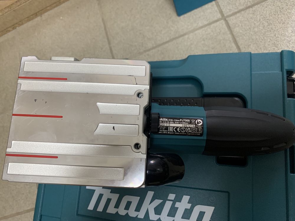 Фрезер ламельний Makita PJ7000J