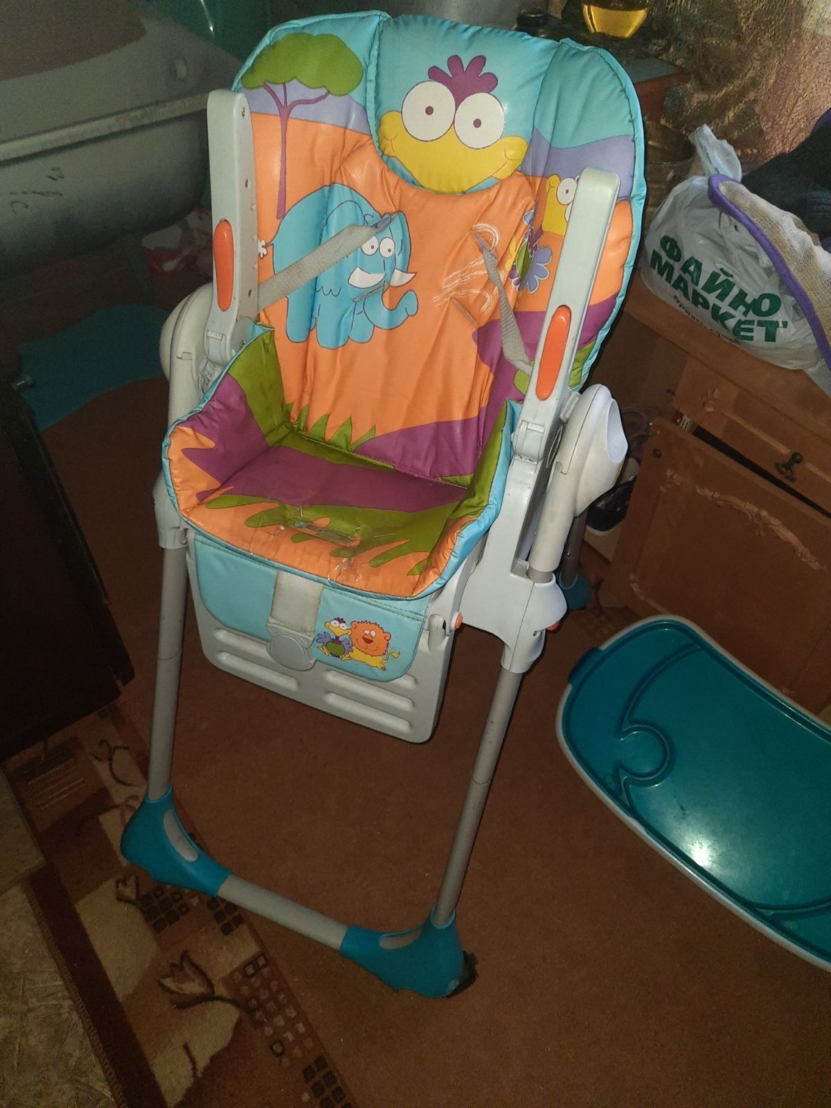 Дитячий стільчик (стілець) для годування