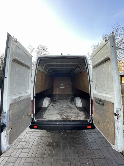 Вантажні перевезення Вантажоперевезення по Киеву та Україні Вантажники