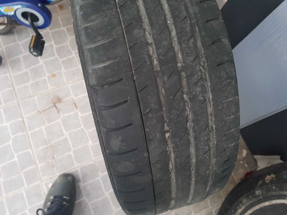 4 rodas 17 bmw com peneus  200euros