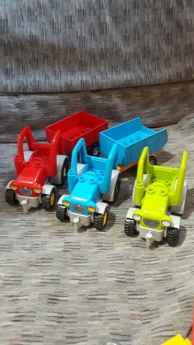 Лего дупло трактори з прицепами лот