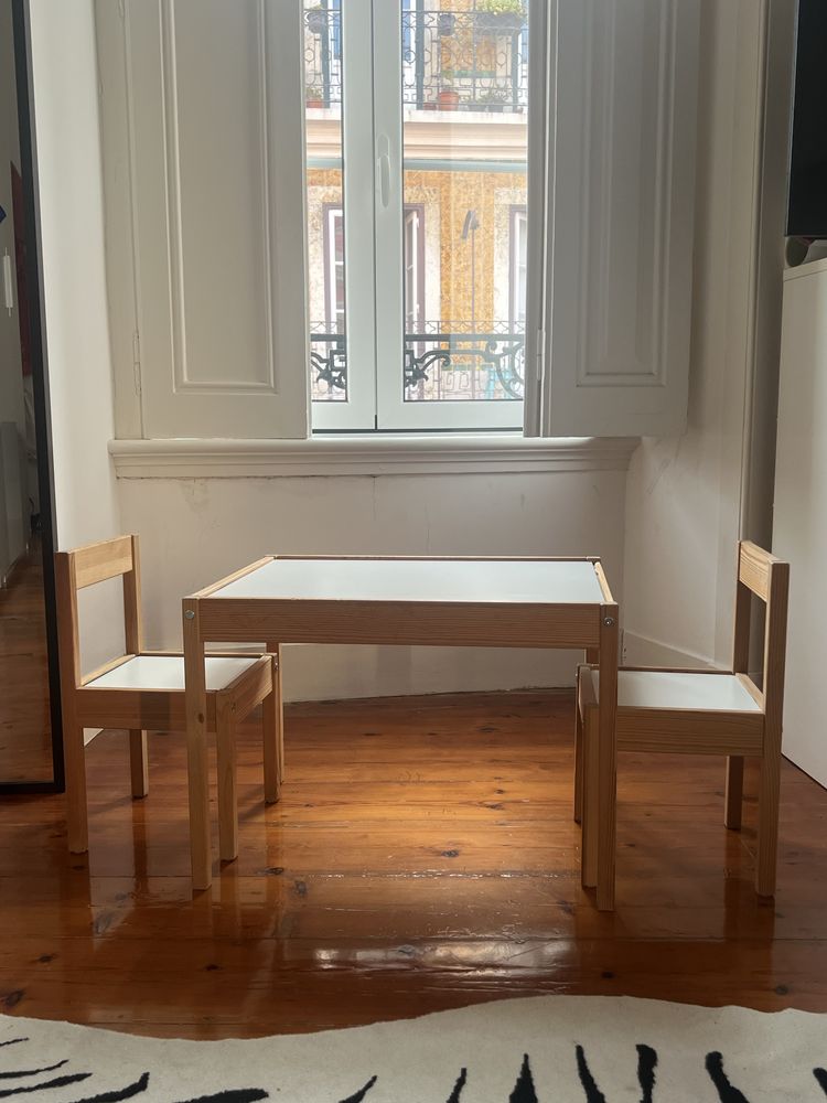 Mesa criança Ikea