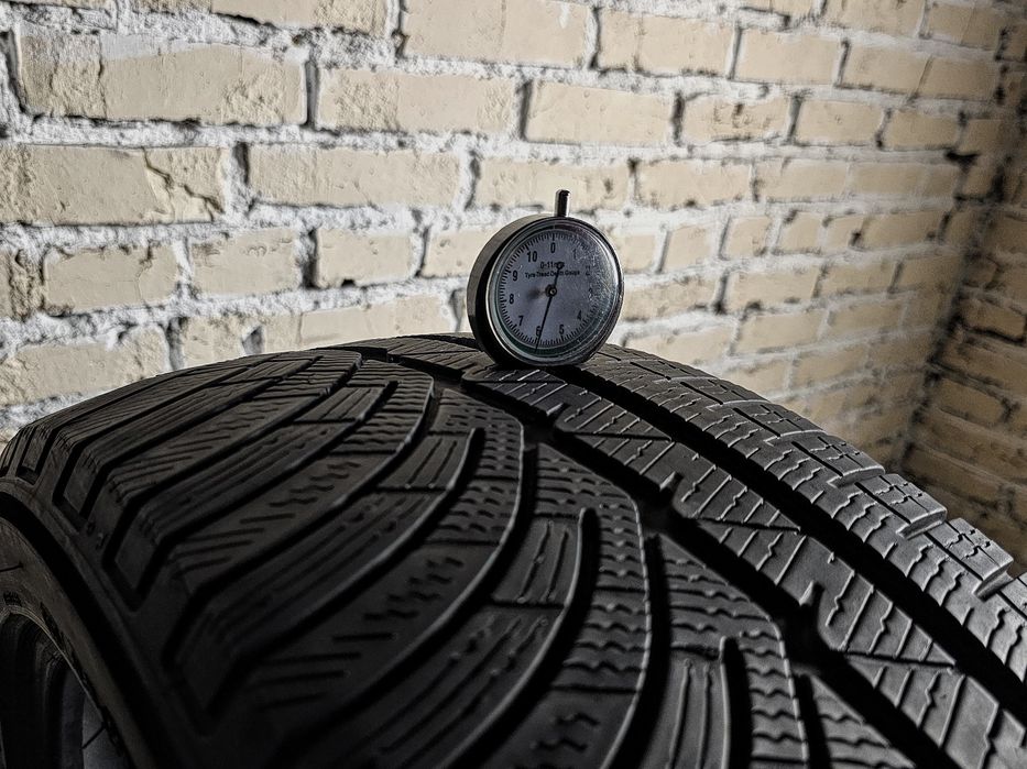 Зимова пара 235/45r19 Michelin | 6mm | 2020 | Hungary | Преміум шини