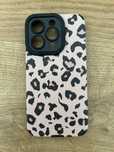 Etui w panterkę iPhone 14pro