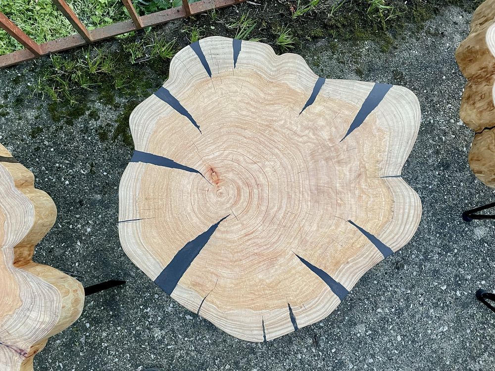 Mesa centro estilo rústica de madeira de cedro e resina epoxy (novo)