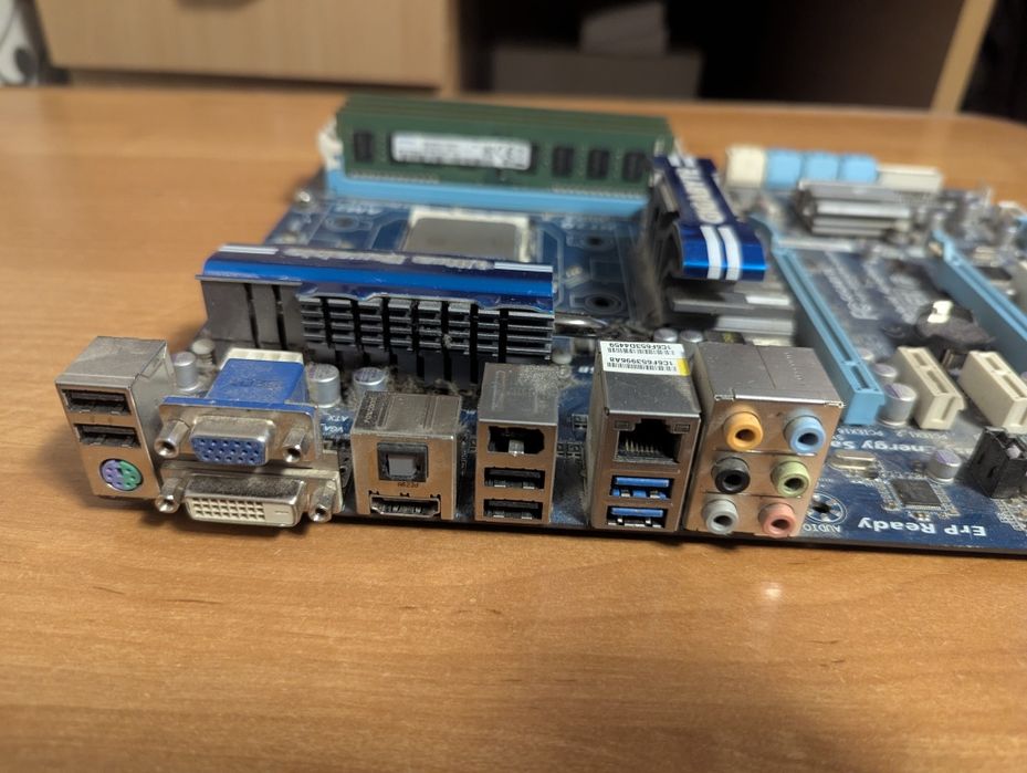 мат. плата. Phenom ll x4 BE (3,4Ггц), оператика 16гб.