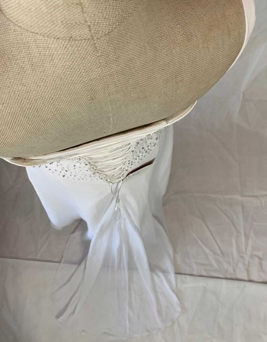 Nowa suknia ślubna z odpinanymi ramiączkami 36 S