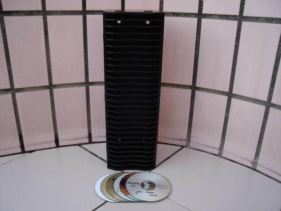 Porta CD`S em madeira com oferta