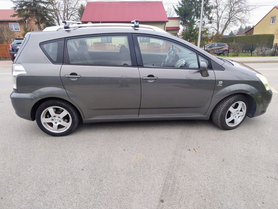 Toyota Corolla Verso 2005 r 2.0 Dizel Przebieg 166 Tyś