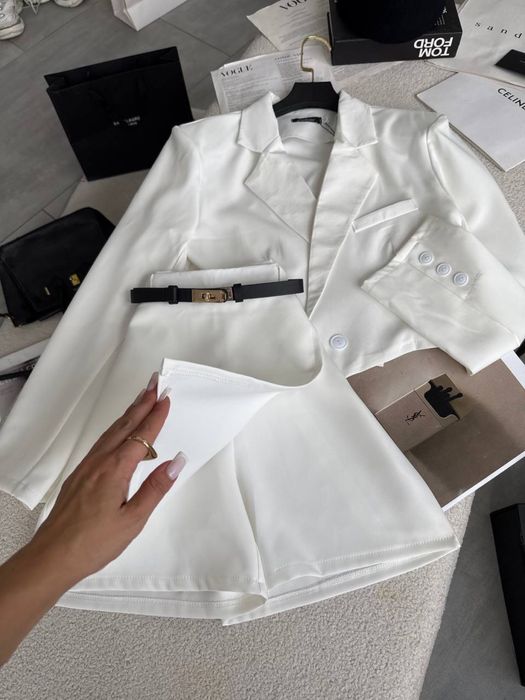 Жіночий Костюм (жакет + спідниця-шорти )