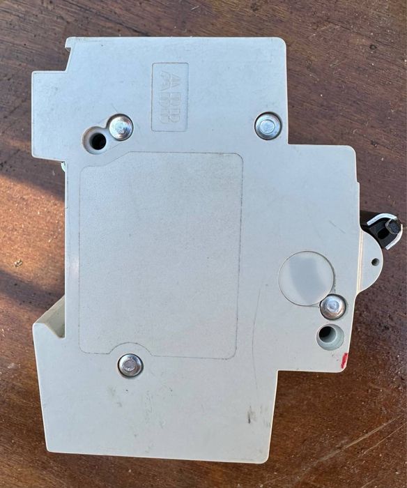 Автоматичний вимикач  ABB SZ203-B20