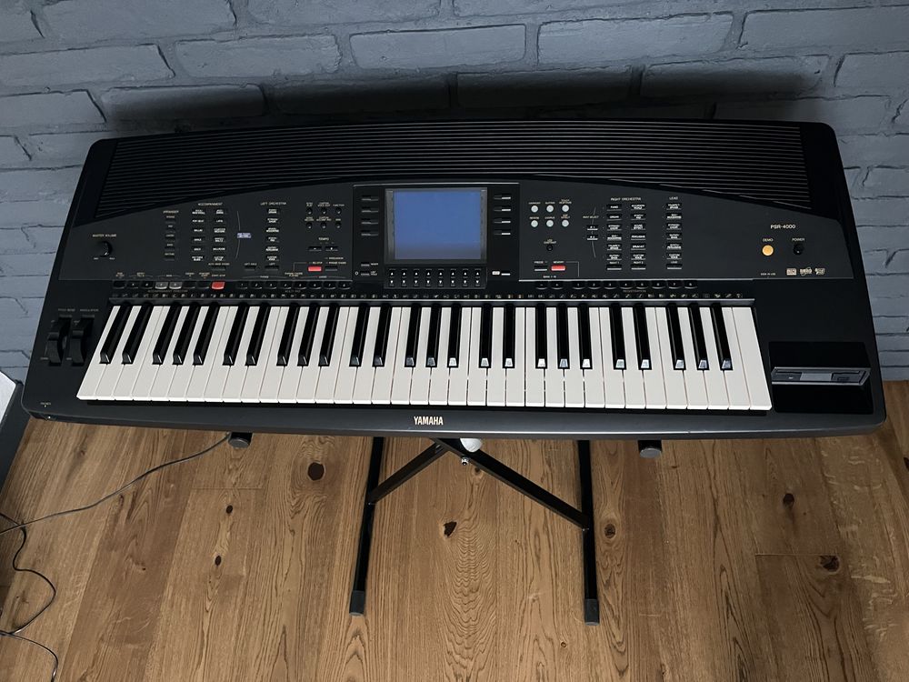 Синтезатор Yamaha PSR 4000 / Сінтезтор / Аранжировщик клавиатура