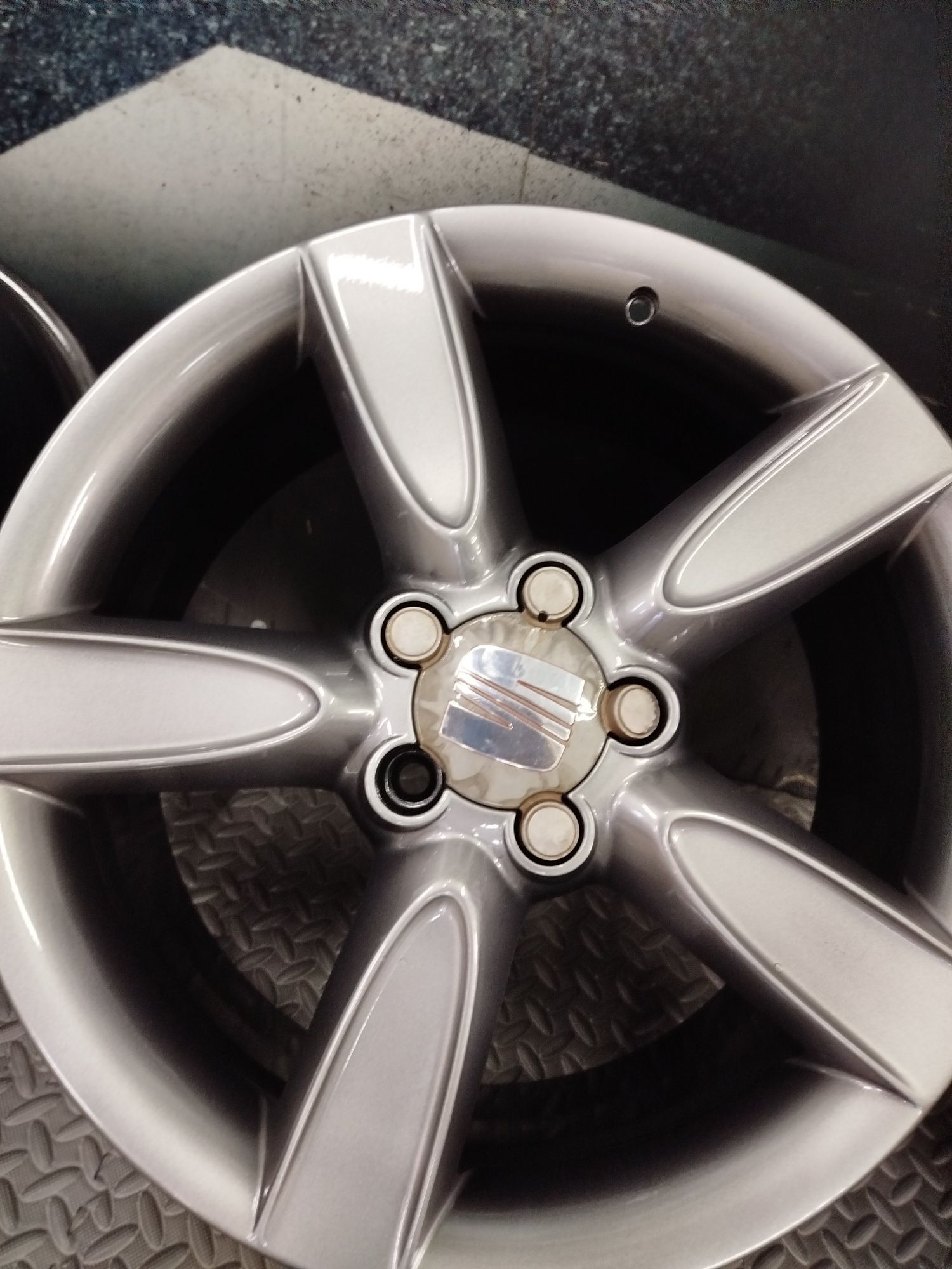 Jantes 18 Originais Seat Leon 5×112