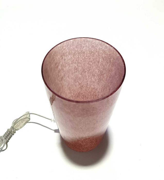 Candeeiro de mesa em vidro rosa