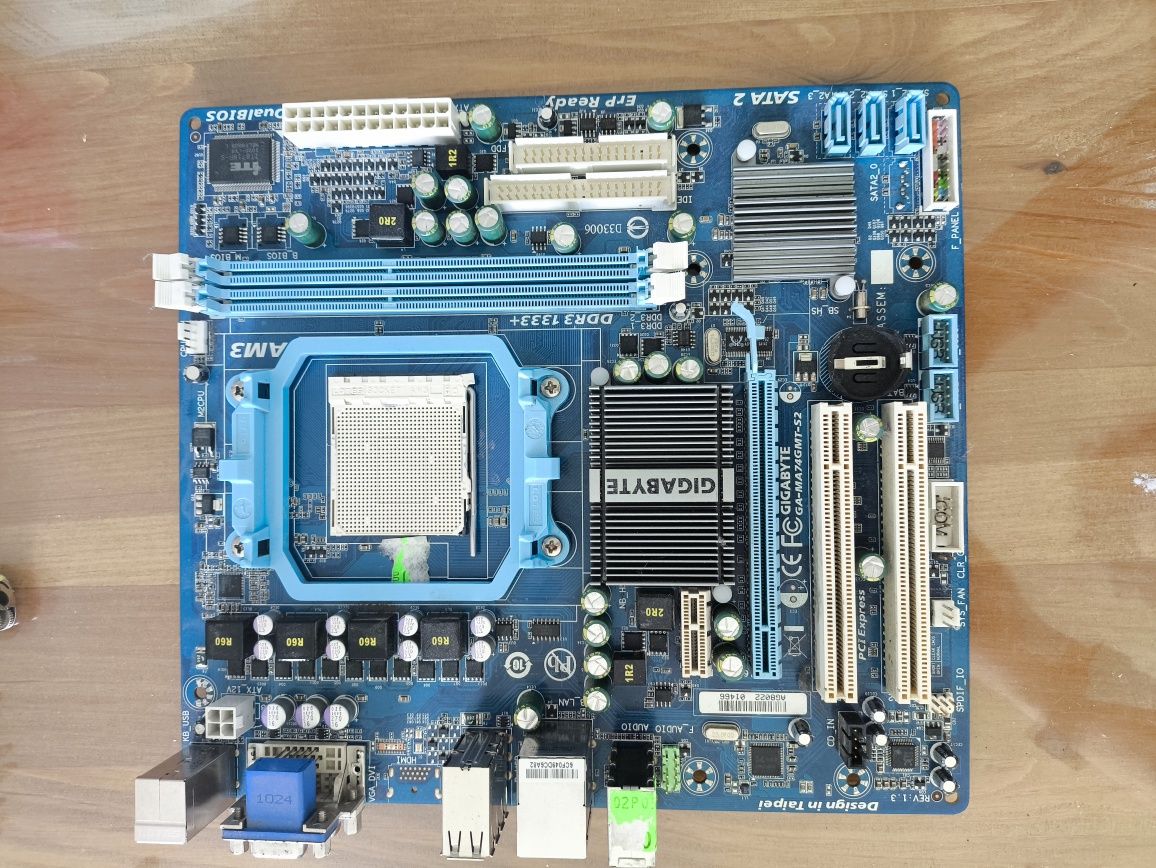 Płyta główna Gigabyte GA-MA74GMT-S2