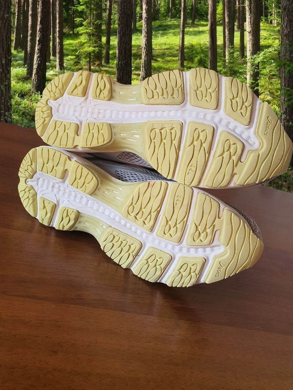 Оригінал‼️37.5р Кросівки ASICS Gel-Cumulus 19 жіночі бігові