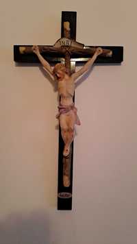 Crucifixo em madeira