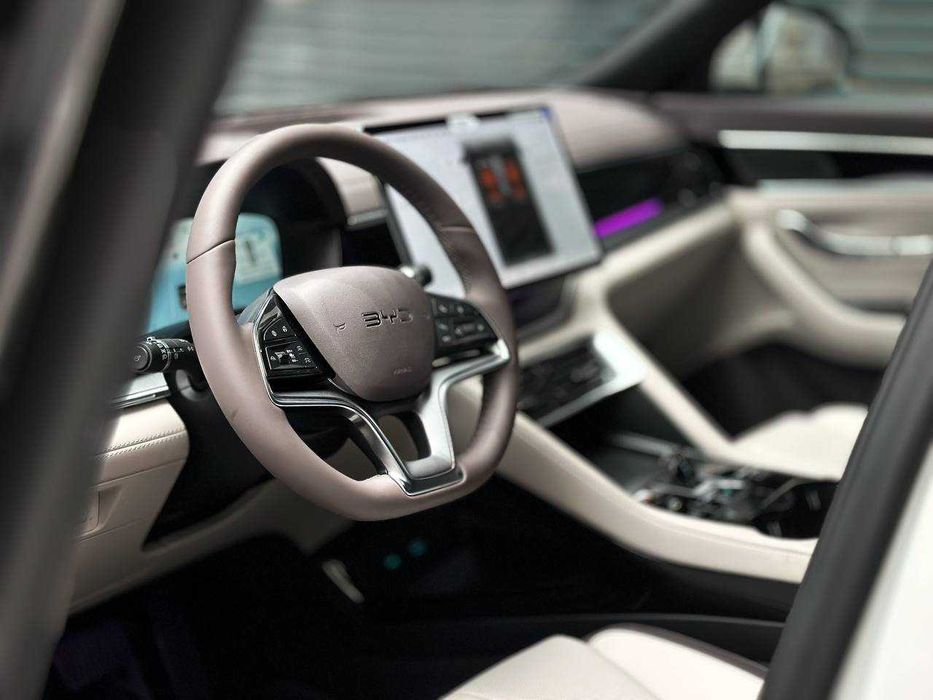Автомобіль BYD Song Plus 2025 FLAGSHIP Максимальная комплектація