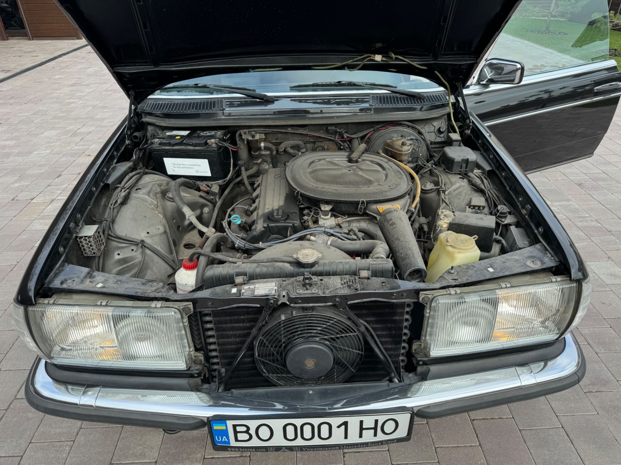 Mercedes 230 CE W123 COUPE