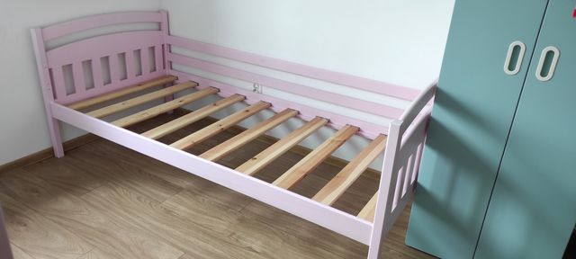 Łóżko drewniane różowe 90*200 tanio!!