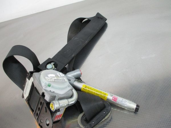 Cinto frente esquerdo NISSAN Note (E11, NE11)