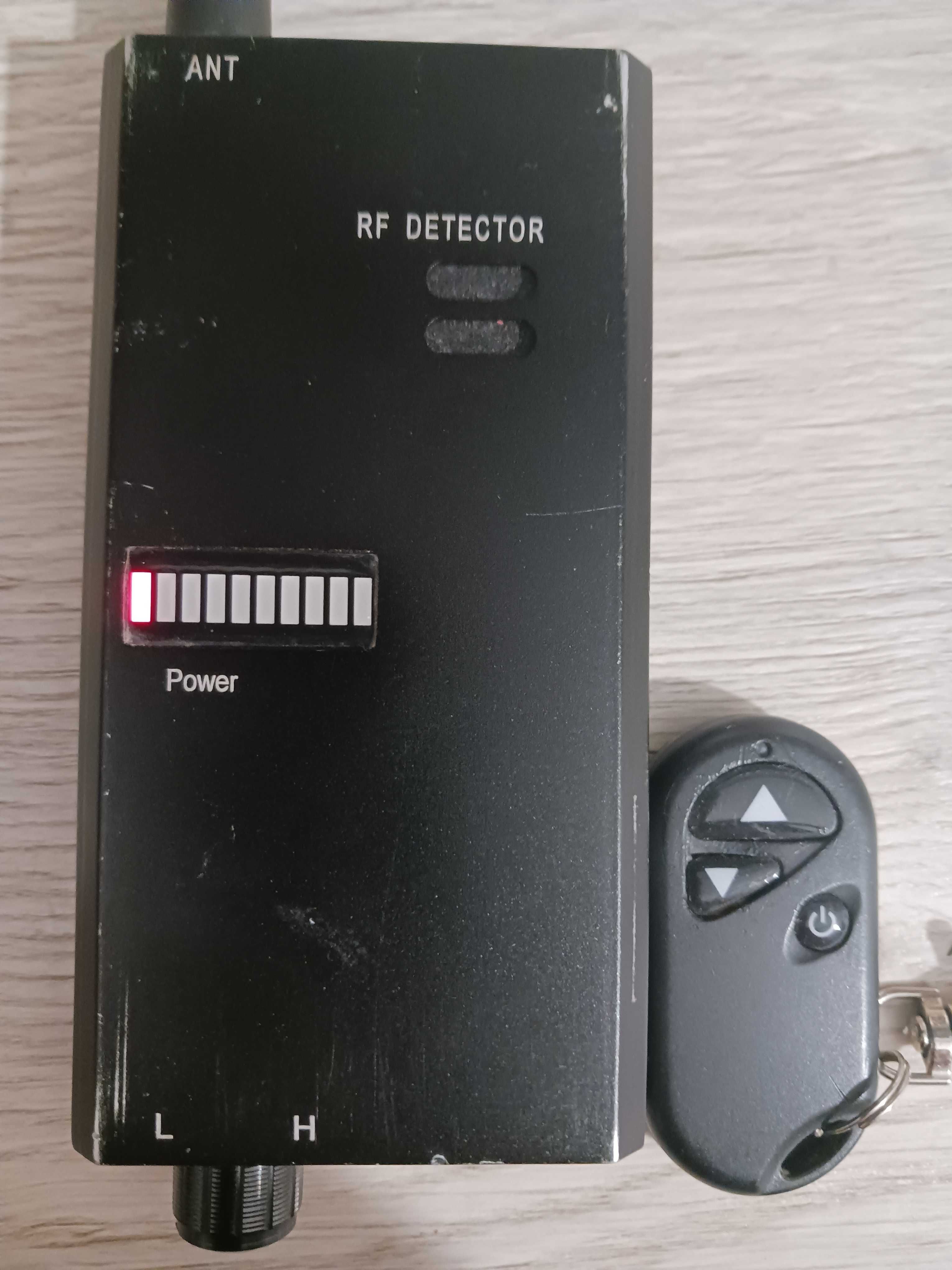 Wykrywacz podsluchów WI-FI BT RF GSM TG-007 RF detector