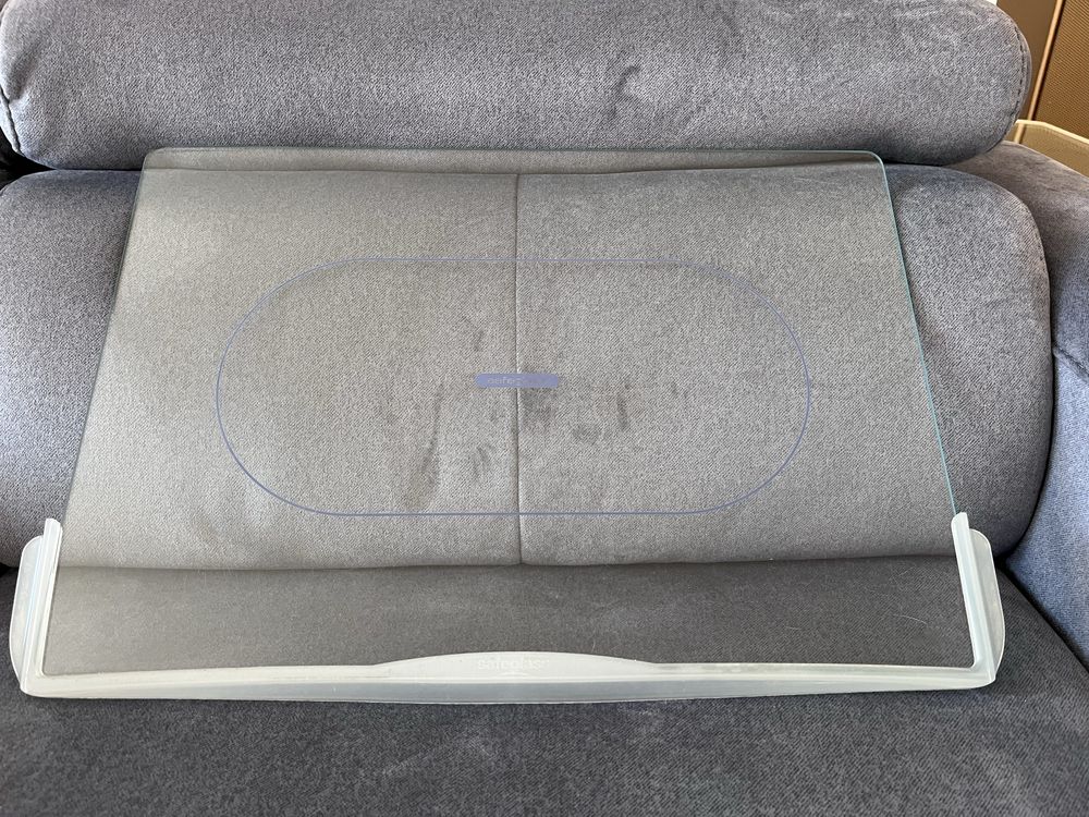 Szklana półka wraz z ramką 49.5x47 do lodówki Whirlpool ARC 5774/2