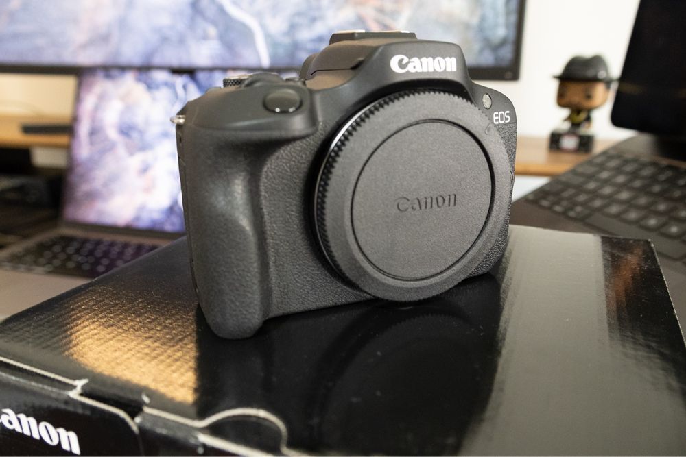 Vendo Canon EOS R100 + RF-S 18-45