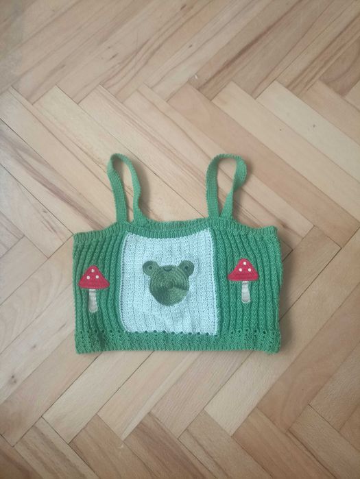 Serdaczek zielony z żabką i muchomorkami