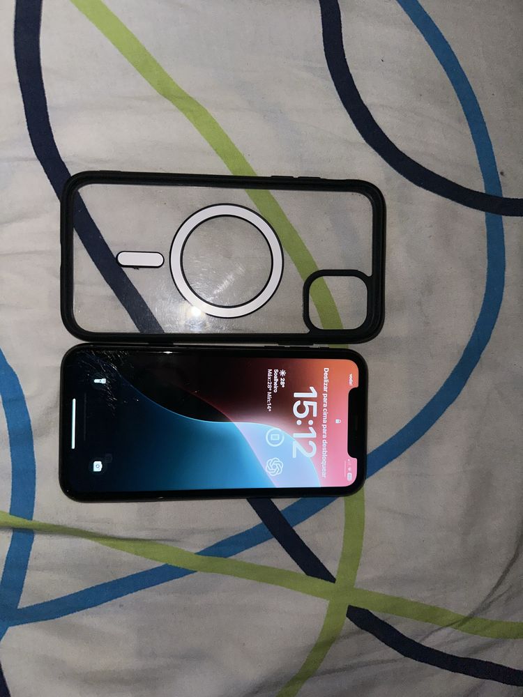 Iphone 11 (totalmente funcional)