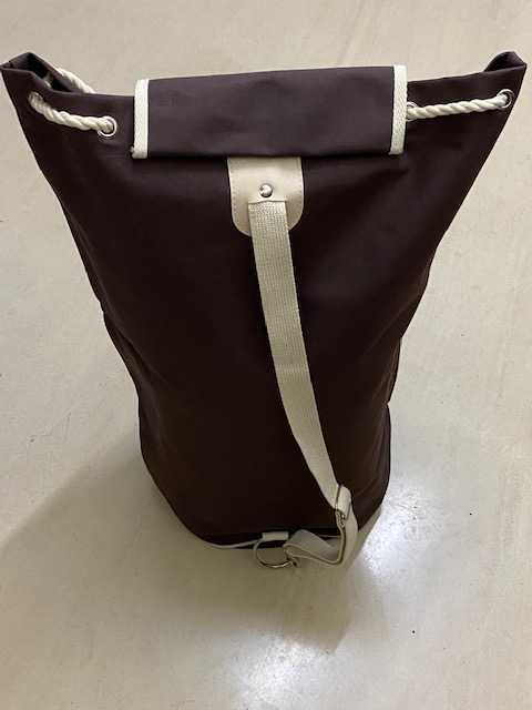 Saco / Sacola / Mochila com grande capacidade castanha - NOVA