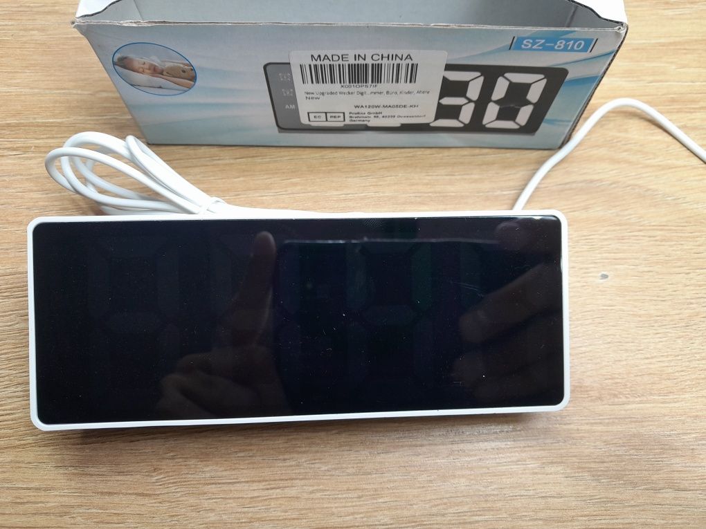 Cyfrowy budzik lustrzany, model sz810 temperatura, cichy, LED,