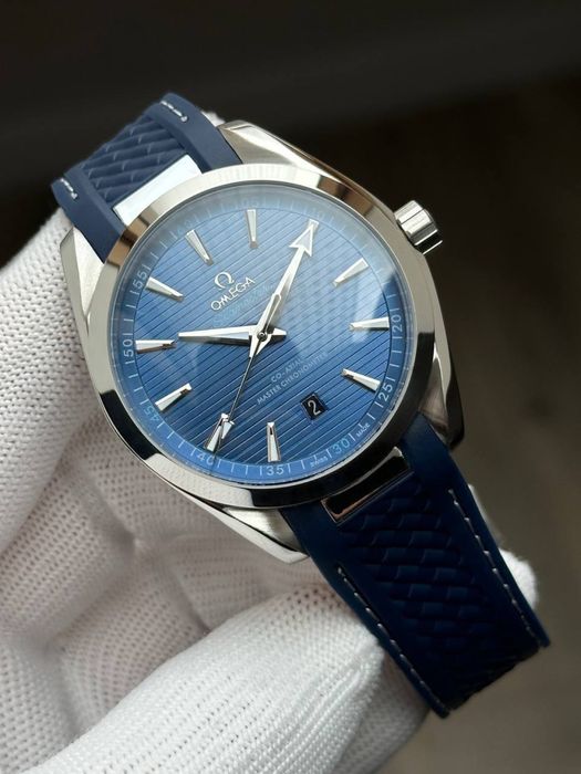 Швейцарские часы Omega Seamaster Aqua Terra 150 m Rubber Strap