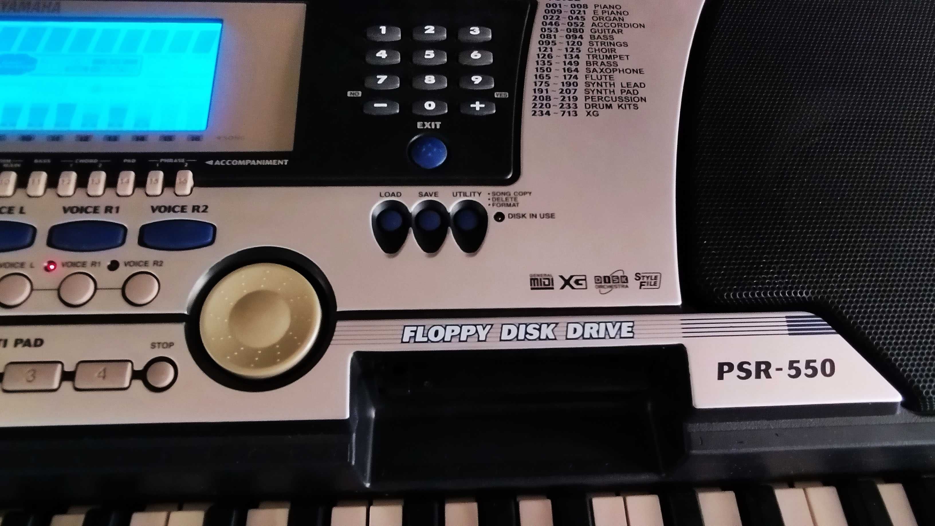 Синтезатор Yamaha PSR-550