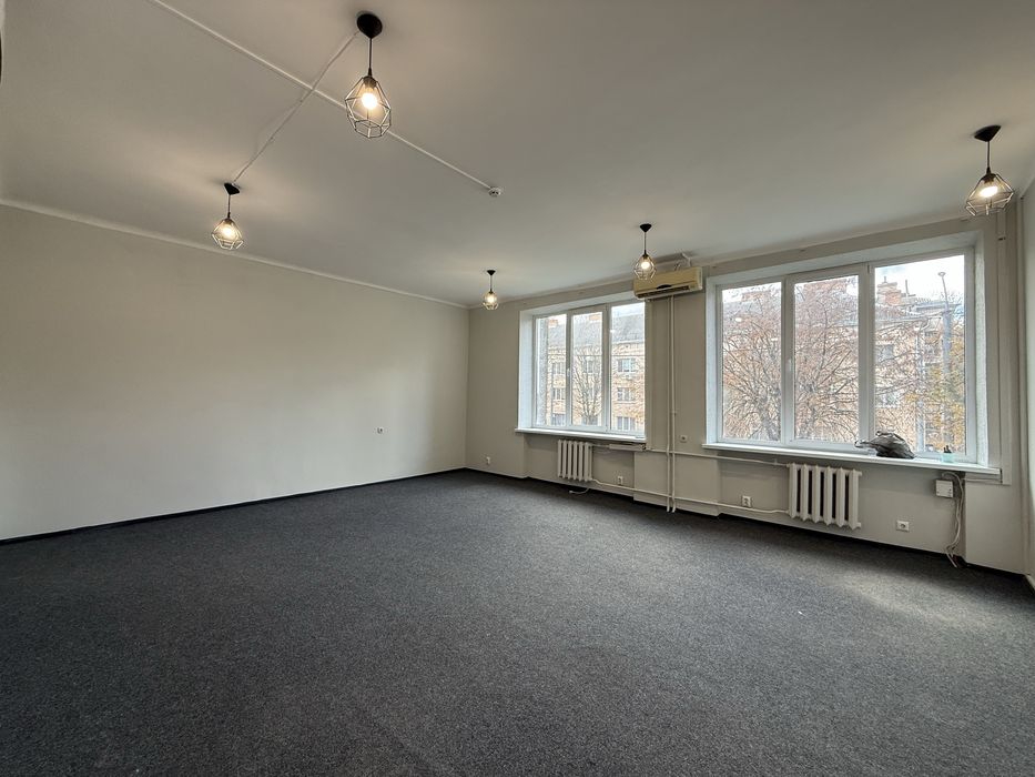 Оренда офісного приміщення 38м2. в центрі міста! Офісний центр Шопена