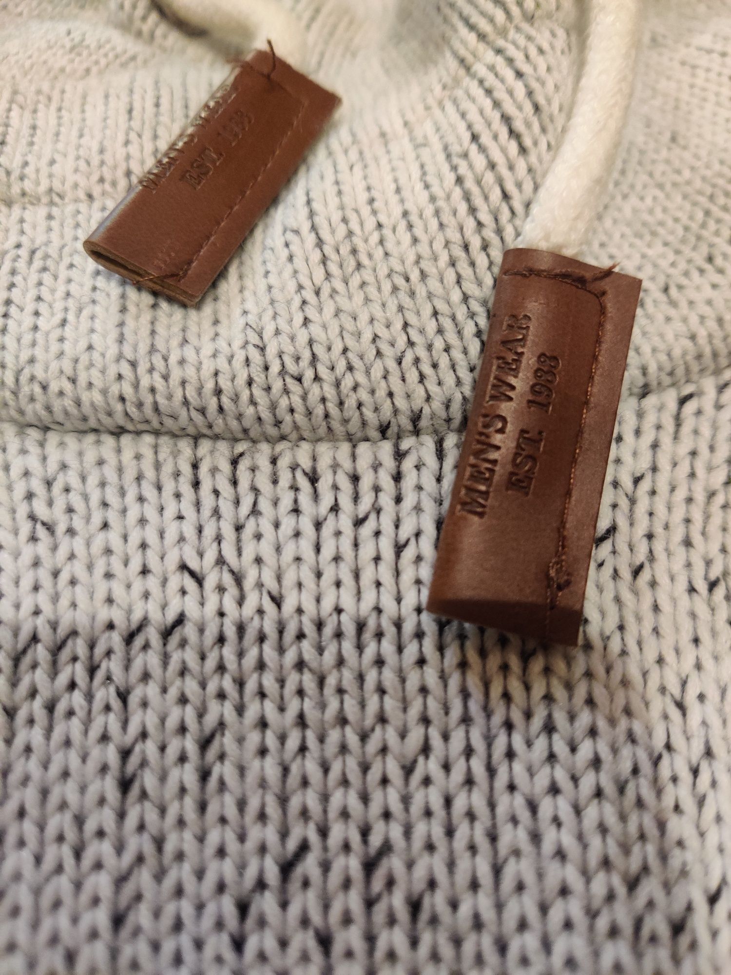 Męski sweter BTX