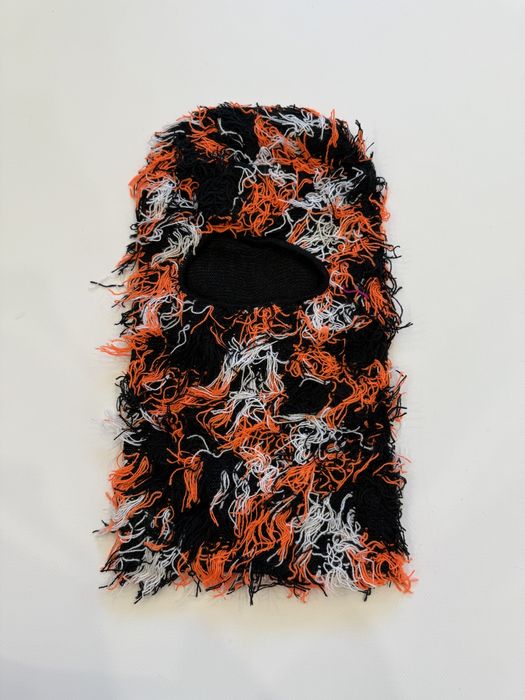 Балаклава пухнаста нитки / балаклава снуд бафф