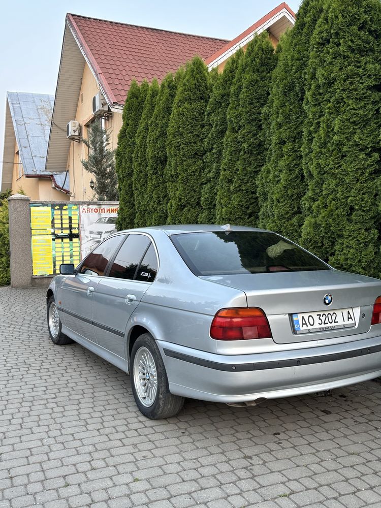 BMW E39, 2.5 бензин